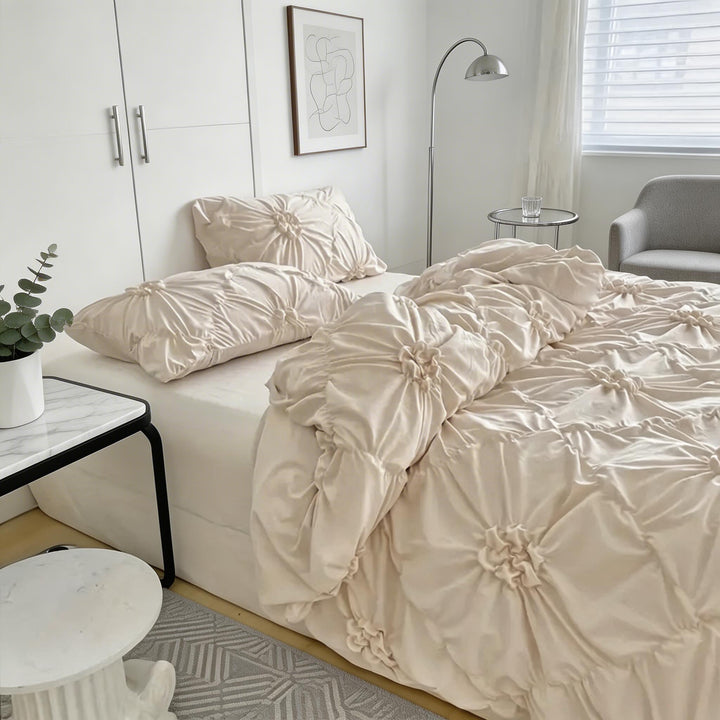 Elegant Ruffle Flower Quilt Cover Set Soft Microfiber Zipper Closure Machine Washable Corner Ties