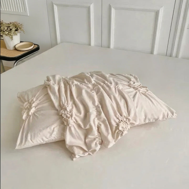 Elegant Ruffle Flower Quilt Cover Set Soft Microfiber Zipper Closure Machine Washable Corner Ties