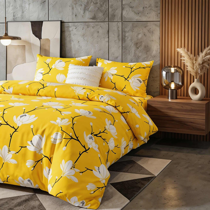 Floral Modern Quilt Cover Set Lightweight Microfiber Includes Pillowcases King Size