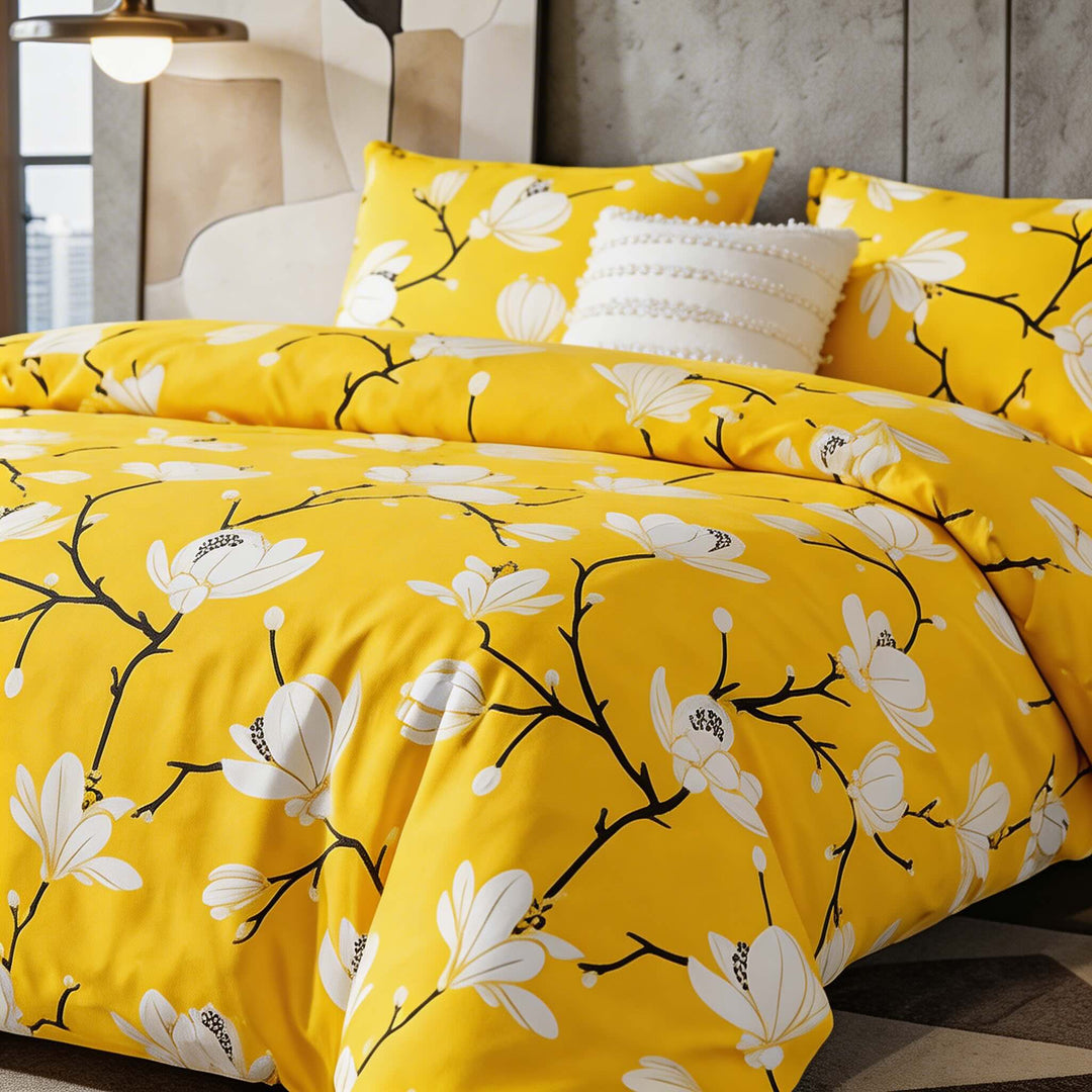 Floral Modern Quilt Cover Set Lightweight Microfiber Includes Pillowcases King Size