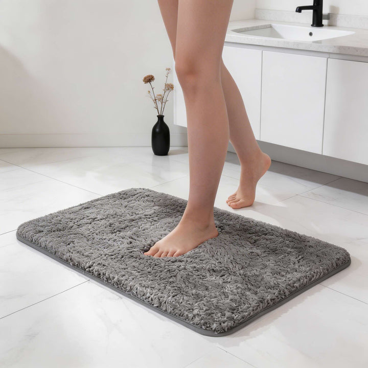 Ultra-Soft Microfiber Bath Rug Non-Slip Highly Absorbent Machine Washable Bathroom Mat