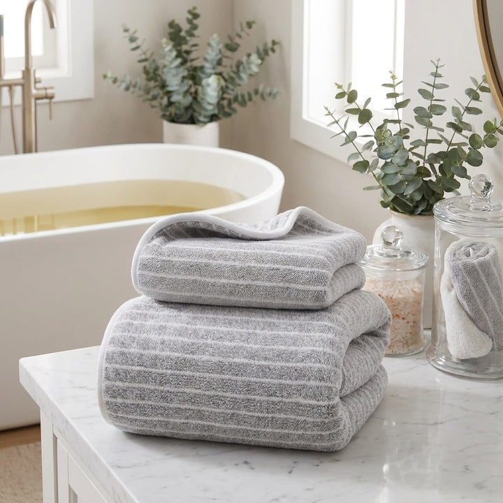 Quick Dry Coral Fleece Bath Towel Lightweight Absorbent Soft for Sports and Fitness 13.8 × 29.5 in, 27.6 × 55.1 in
