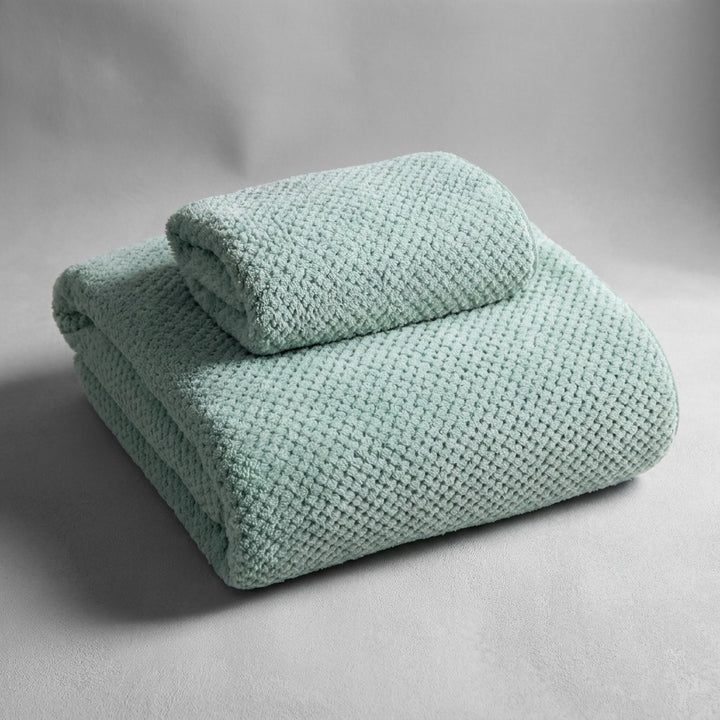 Large Quick Dry Bath Towel Coral Fleece Thickened Absorbent Soft Household Essential