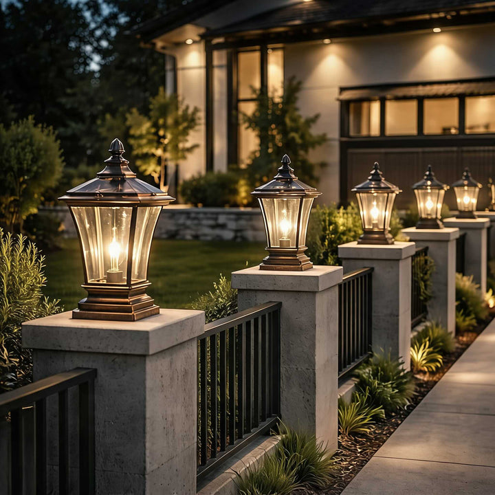 Traditional Solar Outdoor Post Light with Octagonal Glass Shade Aluminum Construction LED 5W