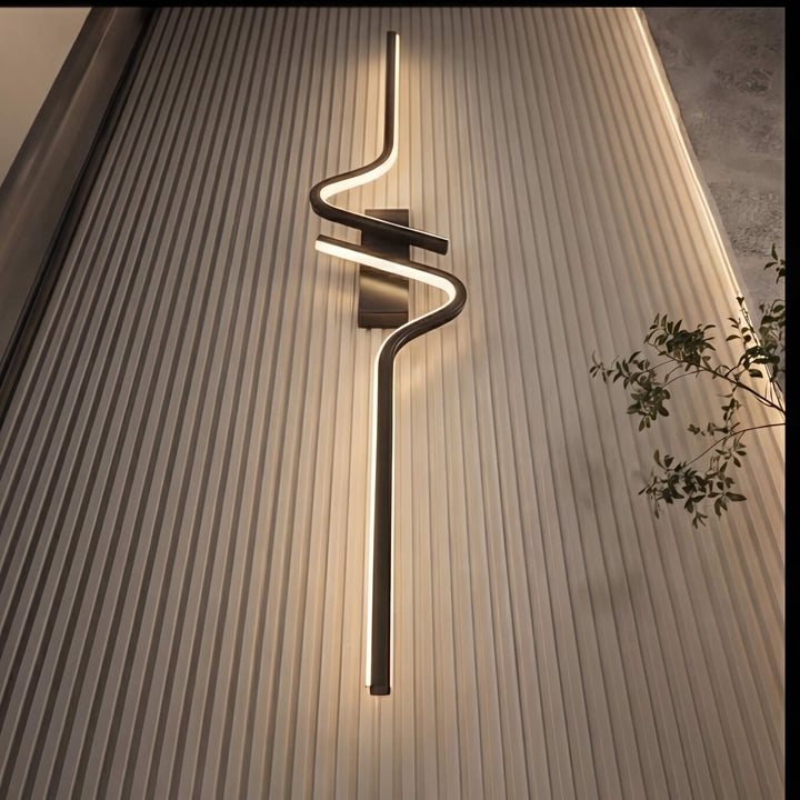Modern Curved Wall Sconce Adjustable LED Wall Light Black Aluminum Three Color Temperatures