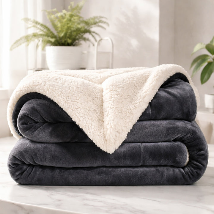 Reversible Sherpa Fleece Throw Blanket Large Soft Fluffy Warm for All Seasons Indoor Outdoor Use