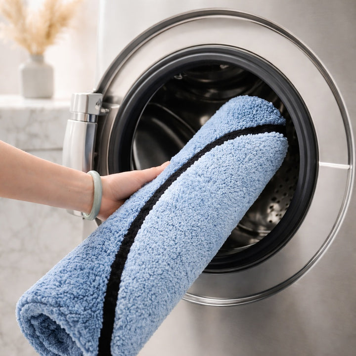 Modern Plush Bathroom Mat Non-Slip Microfiber Quick-Drying Absorbent Shower Rug for Safety