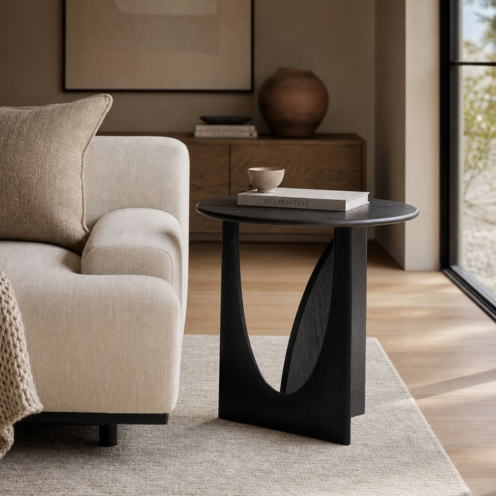 Scandinavian Style Round Bed Side Table Solid Wood Compact Multi-Purpose Accent Table