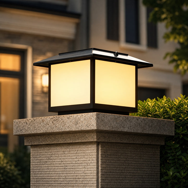 Modern Solar Garden Lights Waterproof Adjustable LED Aluminum Pillar Light with IP54 Rating