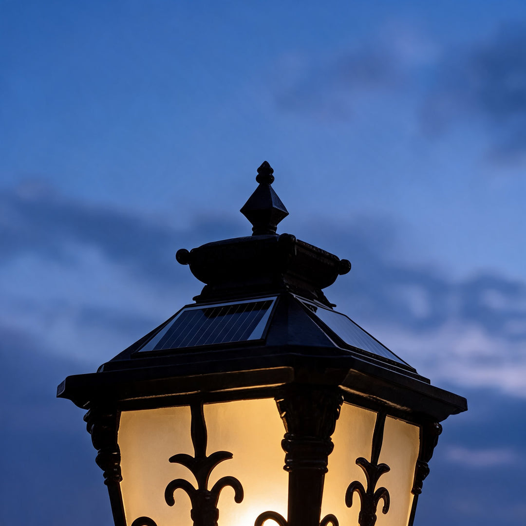 Solar Outdoor Garden Light Modern Fence Post Fixture Die Cast Aluminum LED Warm White
