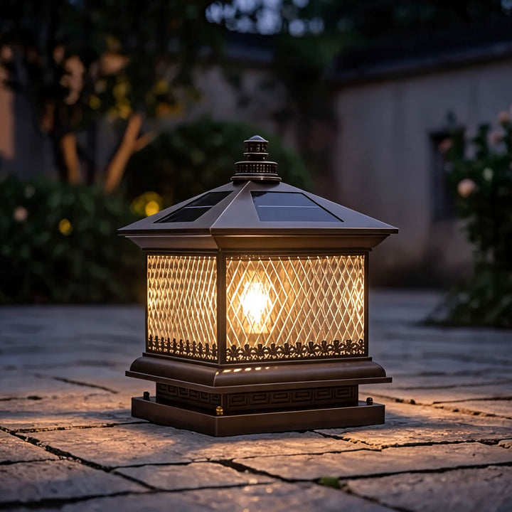 Modern Solar Garden Lights Post Lamp Aluminum LED with Remote Control and Diamond Glass Design