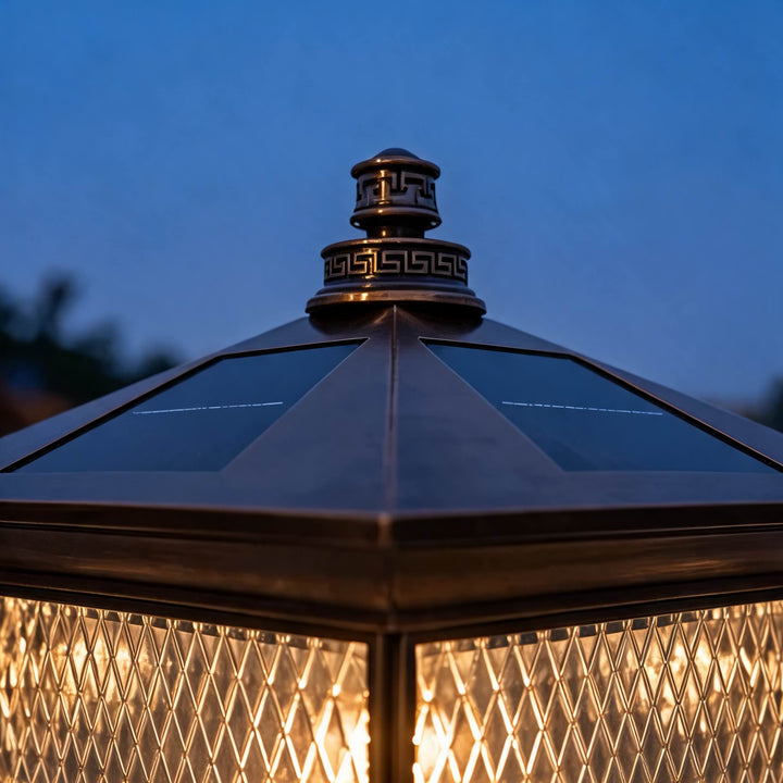 Modern Solar Garden Lights Post Lamp Aluminum LED with Remote Control and Diamond Glass Design