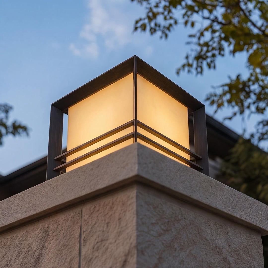 Modern Solar Garden Lights Outdoor Stainless Steel Pillar Light with Tri-Color LED and IP65 Waterproof Rating