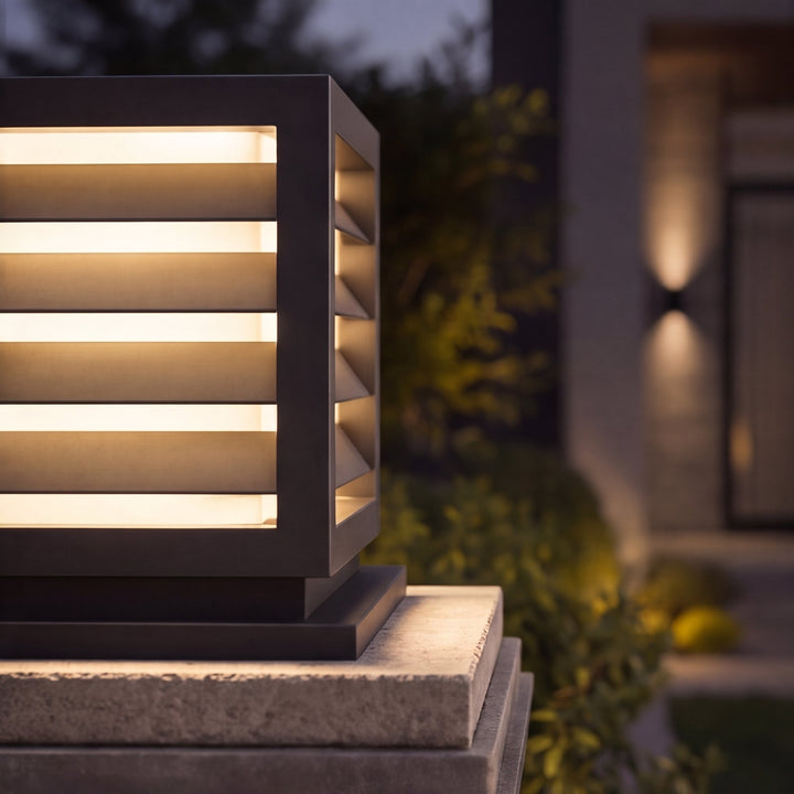 Modern Outdoor Pillar Light Solar Aluminum Waterproof LED 3000K IP54 for Garden Pathways