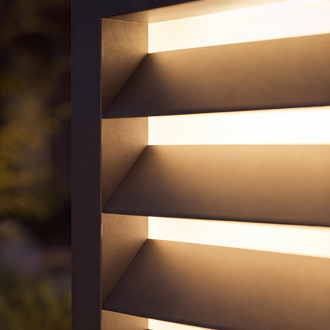 Modern Outdoor Pillar Light Solar Aluminum Waterproof LED 3000K IP54 for Garden Pathways