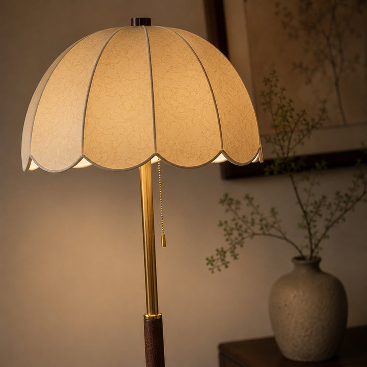Modern Floor Lamp with Wooden Base and Fabric Shade Adjustable Height E14 Bulb for Living Room