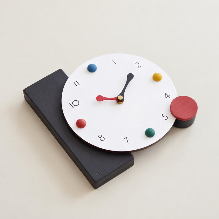 Modern Geometric Table Clock Silent Quartz Movement Eco-Friendly PMMA Compact Design 20x20 cm